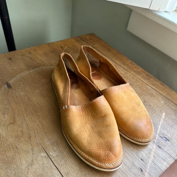 Frye Milly A Line - Women Slip On - Camel Nubuck Soft Leather - size 7.5M - Picture 2 of 6
